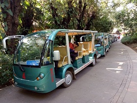 15辆观光电动车服务于西双版纳曼听公园